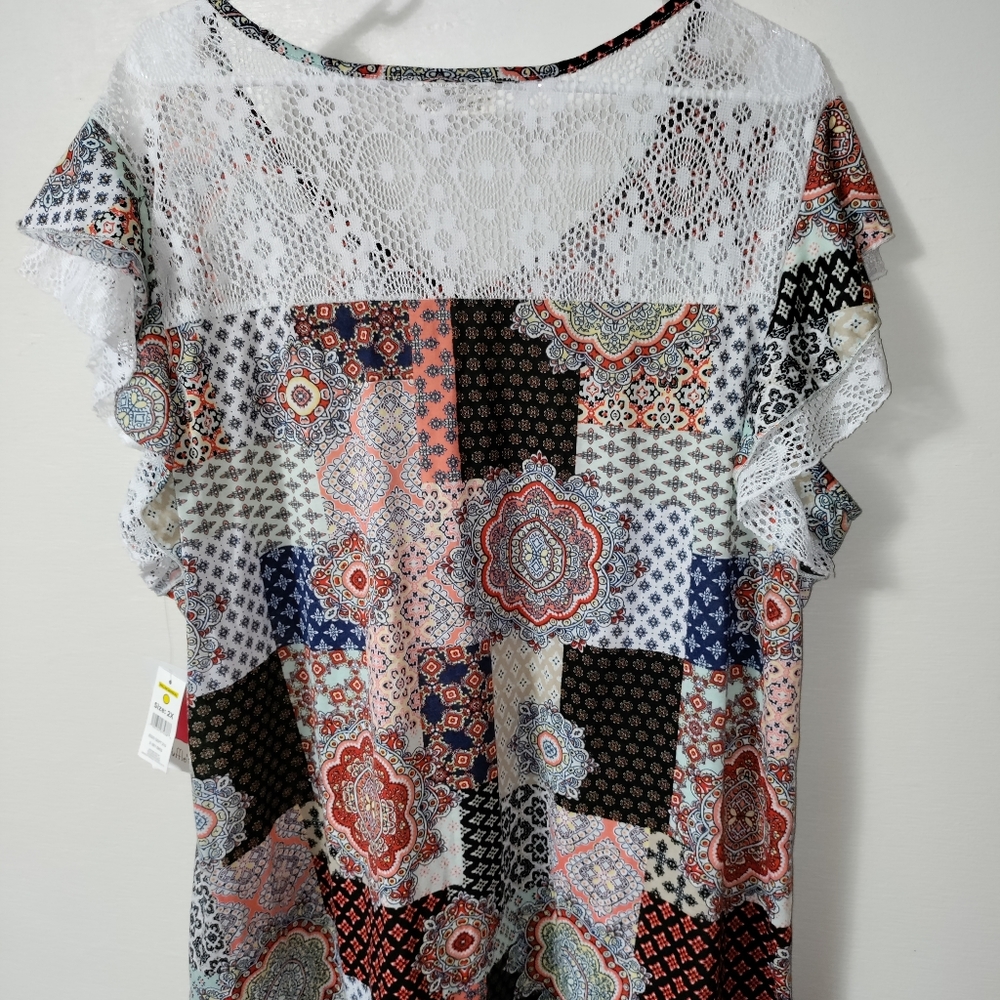 Women's top Bobbie Brooks sizes M L and 2X